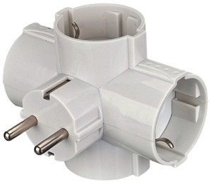 UltraTech AD117WH négy dugaljzatos elosztó